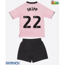 Leicester City Oliver Skipp #22 Tredjedraktsett Barn 2025-26 Kortermet (+ Korte bukser)